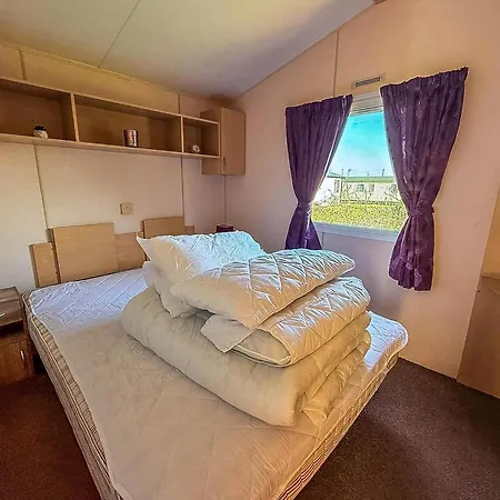 Lovely 6 Berth Caravan At Skipsea Sands Park In Yorkshire Ref 41053Sf Barmston Exterior foto